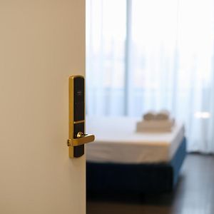Camera economica con letto king size